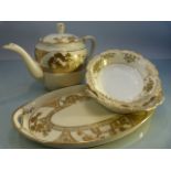 Small selection of Noritake to include a teapot, oval plate and two bowls. Bowls marked 44318