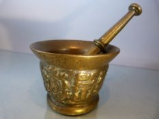 Late 18th Century/Early 19th century cast bronze Mortar and Pestle. The Mortar approx 12.5 x 9cm.