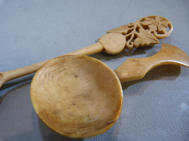 Antique carved medicine spoon and one other with long stem leading to a floral pierced top. - Image 3 of 5