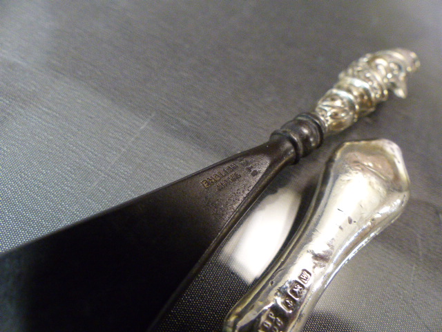 Edwardian Shoe Horn modelled as Mr.Punch by Crisford & Norris Ltd, Along with a silver handled - Image 5 of 6