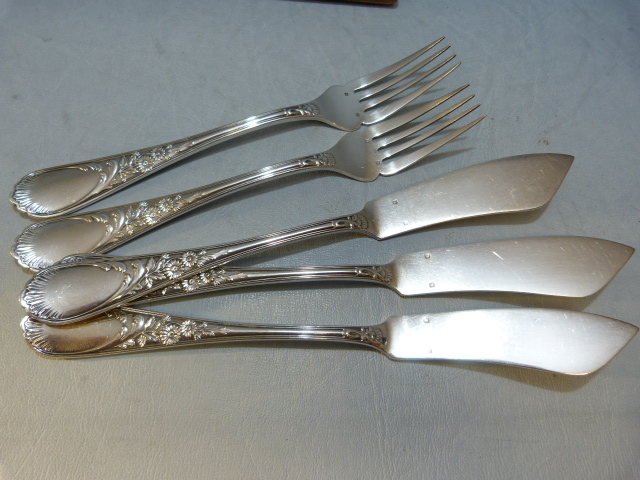 Alfenide Christofle boxed set of fish knives and forks - Image 4 of 7