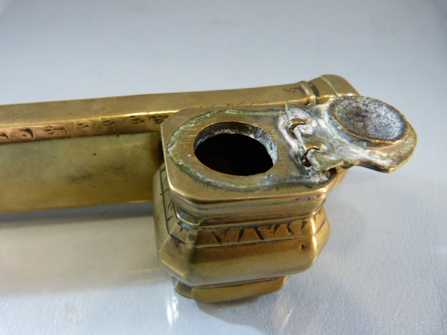 Turkish style brass pen and ink holder - Image 3 of 9