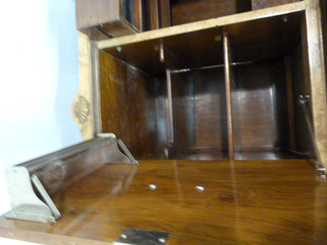 Art Deco walnut cocktail cabinet with drop front above two cupboards. Opens to reveal mirrored light - Image 16 of 25