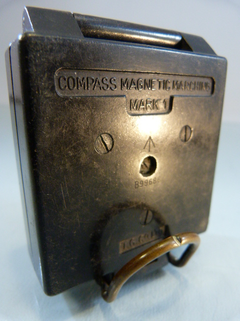 Military Issue magnetic marching compass Mark 1. Serial No. B99686 by T G Co Ltd. - Image 6 of 7