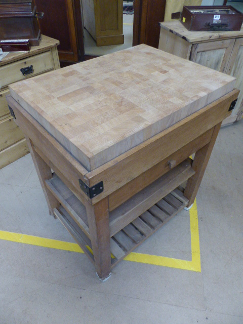 Large Butchers block with drawers and shelving - Image 2 of 6