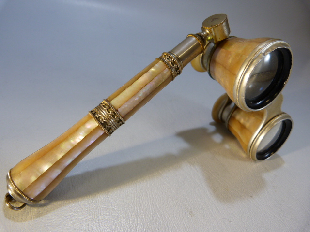 Pair of Mother of Pearl opera Glasses with filigree and mother of pearl handle. - Image 2 of 10