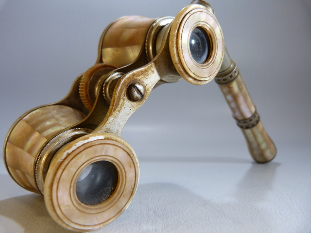 Pair of Mother of Pearl opera Glasses with filigree and mother of pearl handle. - Image 5 of 10