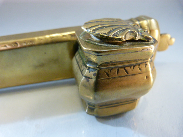 Turkish style brass pen and ink holder - Image 2 of 9