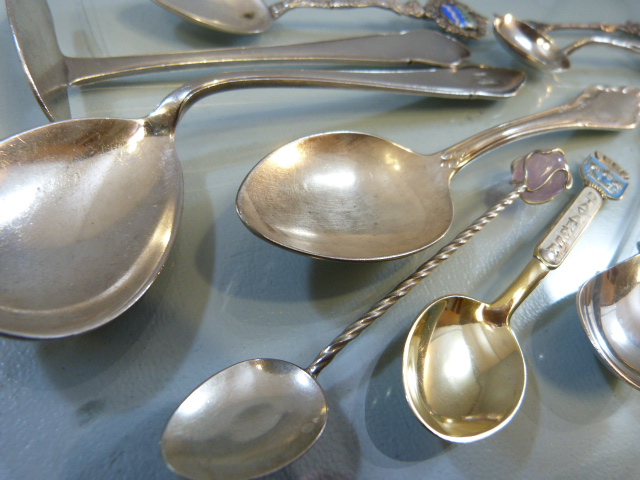 Collection of mostly silver teaspoons - Image 3 of 3