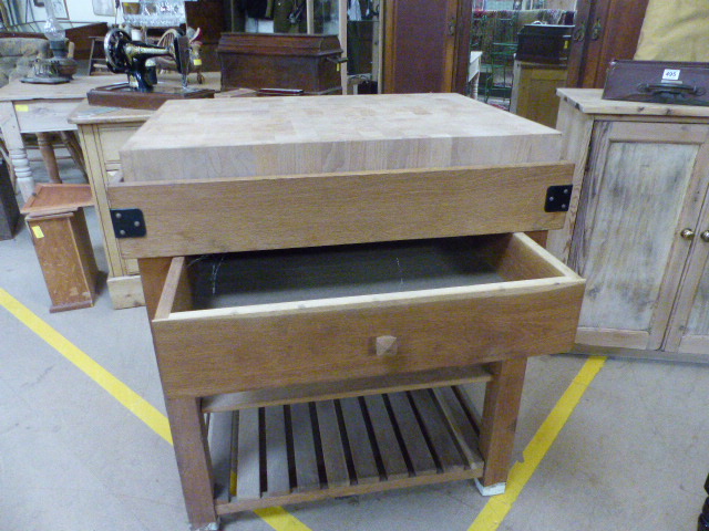 Large Butchers block with drawers and shelving - Image 4 of 6