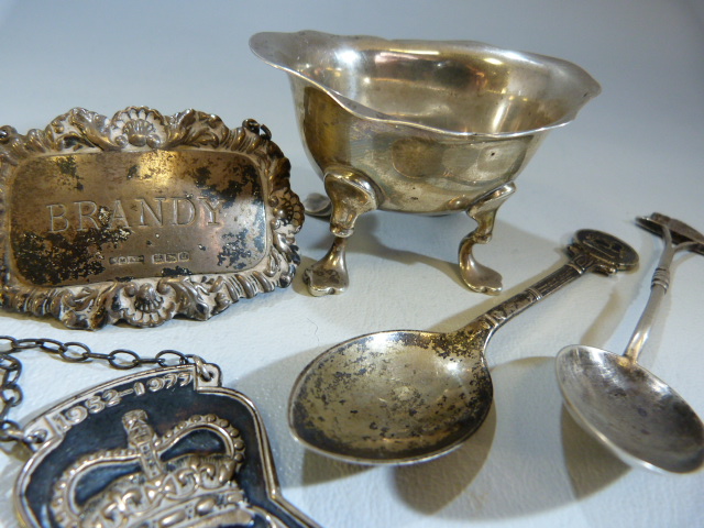 Collection of silver items to include a salt two silver spoons and a Brandy & Whisky decanter - Image 2 of 9