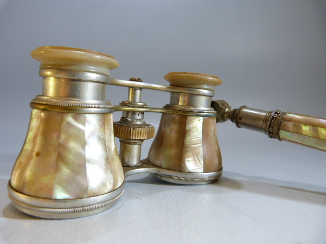 Pair of Mother of Pearl opera Glasses with filigree and mother of pearl handle. - Image 6 of 10