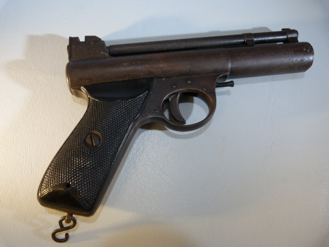 A 'WEBLEY AIR PISTOL MARK I' with black chequered grips. Note: Purchaser must be 18 years or over - Image 3 of 7