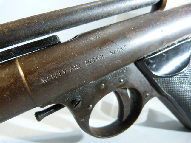 A 'WEBLEY AIR PISTOL MARK I' with black chequered grips. Note: Purchaser must be 18 years or over - Image 6 of 7