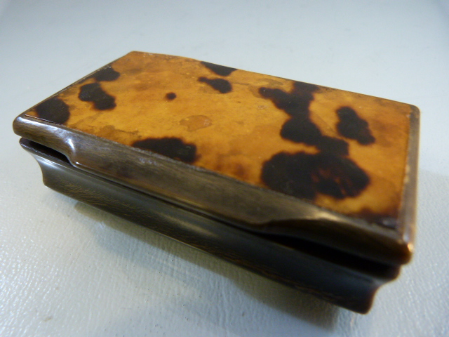 Antique Tortoise shell pill box - Image 8 of 8