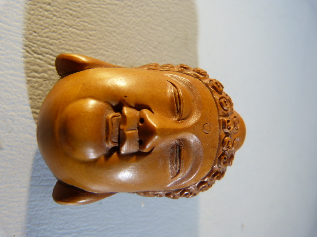 Wooden Netsuke of a Buddhist head - Image 6 of 6
