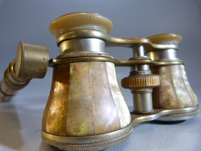 Pair of Mother of Pearl opera Glasses with filigree and mother of pearl handle. - Image 8 of 10