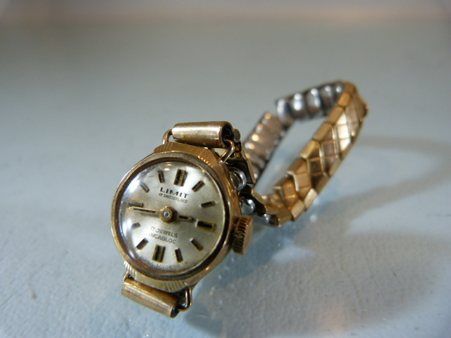 A lady's 9ct gold Limit wristwatch with 17-jewel Incabloc movement and rolled gold Excalibur