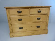 Pine 5 drawer chest of drawer