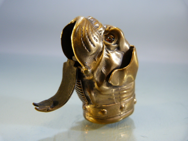 Brass vesta case in the form of a dog - Image 6 of 6