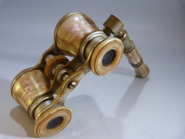 Pair of Mother of Pearl opera Glasses with filigree and mother of pearl handle. - Image 4 of 10