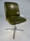 Centa vintage swivel chair in Khaki green