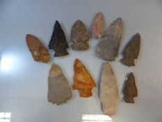 Collection of 10 Flint arrow heads from tribes such as Ashtabula & Odena