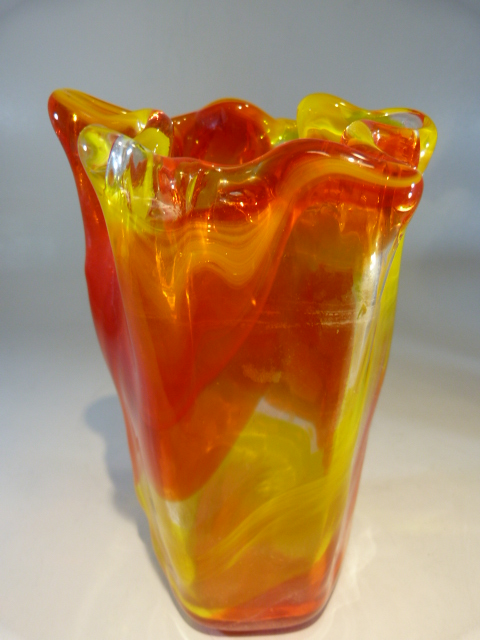 Two Murano glass clowns, Murano type vase and two pieces of Mdina (Scent bottle and paperweight) - Image 4 of 7