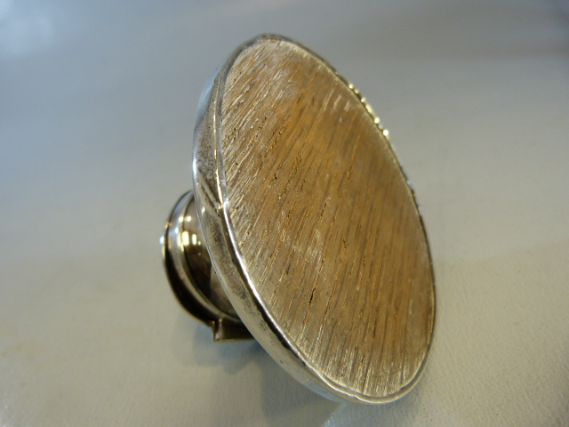 Hallmarked silver inkwell with hallmarked lid and oak bottom. Hallmarks for Birmingham. - Image 6 of 7