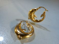 Pair of hollow 9ct Gold (marked 375) Dolphin earrings (total weight 3g)