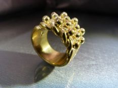 Gent's Bronze 'knot' ring approx 22.5mm wide. Size approx UK - Z and USA - 14.5. Weight approx 34.