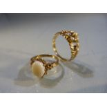 2 x 9ct Vintage Gold rings: (1) 9ct Gold (Birmingham 1967?) oval Opal approx: 9.13 x 7.2mm stone,