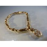 9ct Gold bracelet with 9ct heart shaped Lock (total weight approx 18.3g)