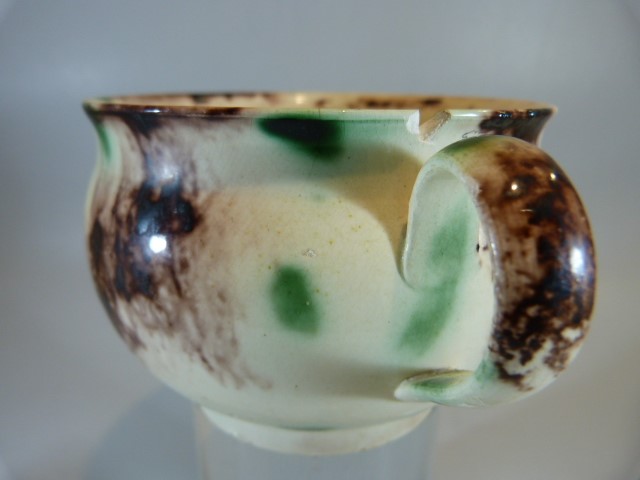 18th Century staffordshire (probably Whieldon) ware soup dish / porringer- with tortoise shell - Image 3 of 9