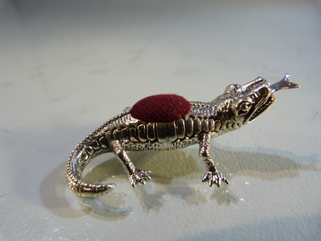 Silver alligator style pincushion - Image 5 of 5