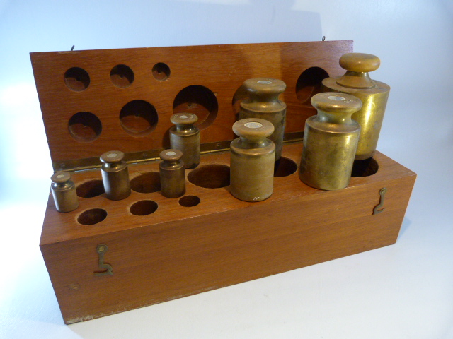 Cased set of nine Avery Bell weights possibly military. - Image 2 of 6