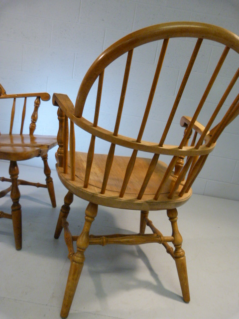 Pair of oak windsor style armchairs 1 A/F - Image 4 of 5