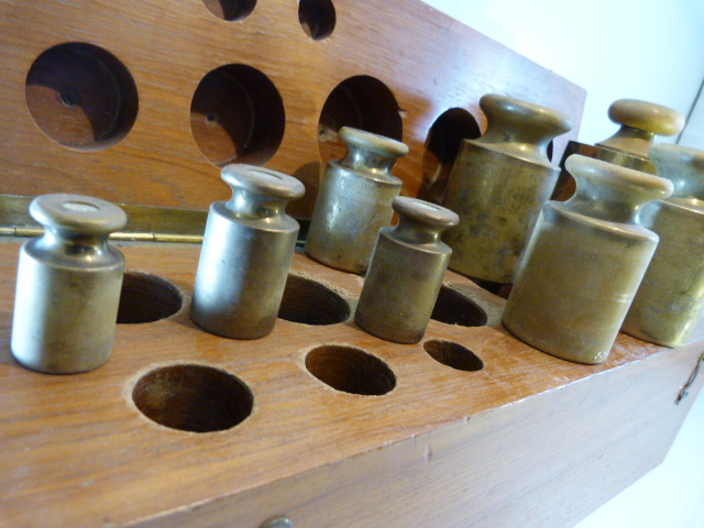 Cased set of nine Avery Bell weights possibly military. - Image 4 of 6