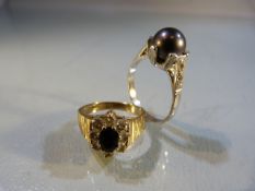 2 x Vintage rings: (1) 9ct Gold (Birmingham 1981) Oval Sapphire approx: 6.3mm x 4.15mm across, and 8
