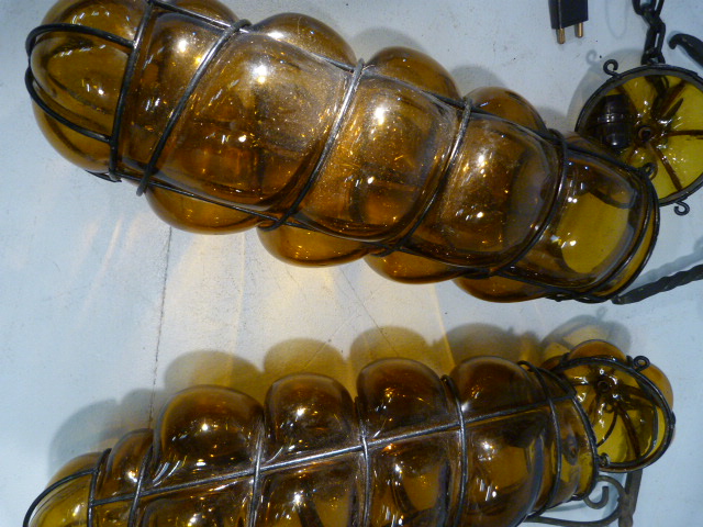 Wall lights - pair of amber twist glass wall lights or to be made into one light fittings . - Image 2 of 6