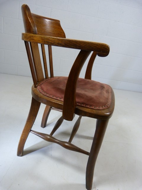 Oak framed captains chair - Image 6 of 8