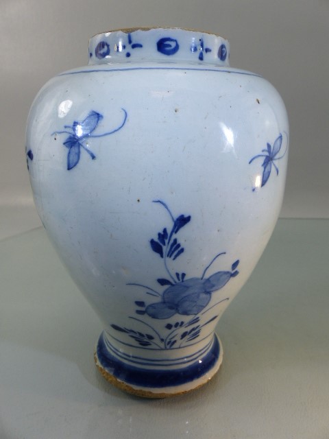 Delft Late 18th - Early 19th Century Drug/Tobacco jar. Decorated in underglaze blues of Floral - Image 3 of 9