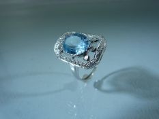 Silver CZ and Aquamarine set Art deco style ring - Approx weight - 2.6g