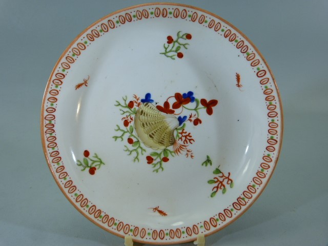18th Century Newhall Porcelain Teawares - Decorated with Scallops and Flowers in enamelled - Image 11 of 12