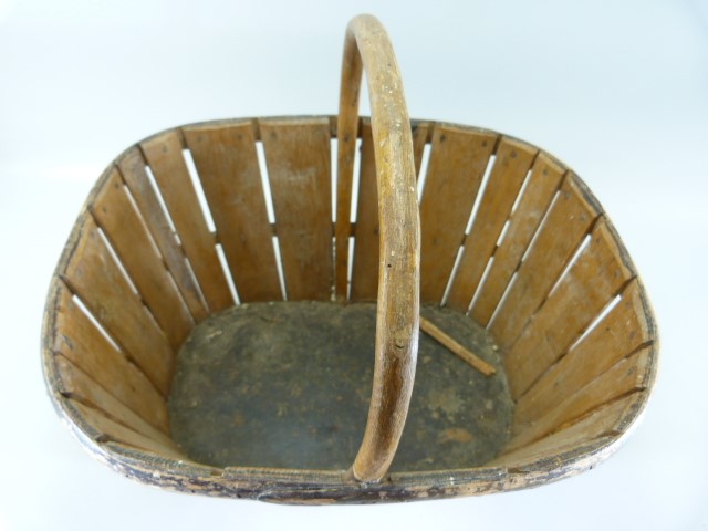 Early 20th Century French wooden basket - Image 4 of 5