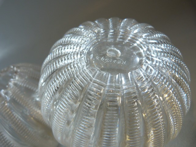 Stevens and Williams glassware - pair of Late 19th Century clear ribbed glass posie vases Rd - Image 7 of 17