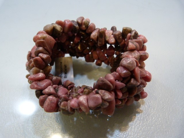 Costume jewellery to include boxed Jasper Bracelet, Rhodonite bracelet and a Tanzanite pewter - Image 4 of 6