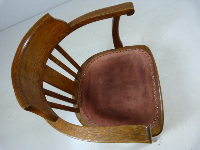 Oak framed captains chair - Image 7 of 8