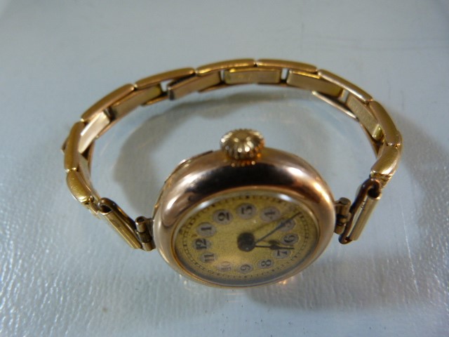 Ladies 9ct gold cased circular dress watch with expanding bracelt by J.H.W "9ct Gold /Metal - Image 4 of 7