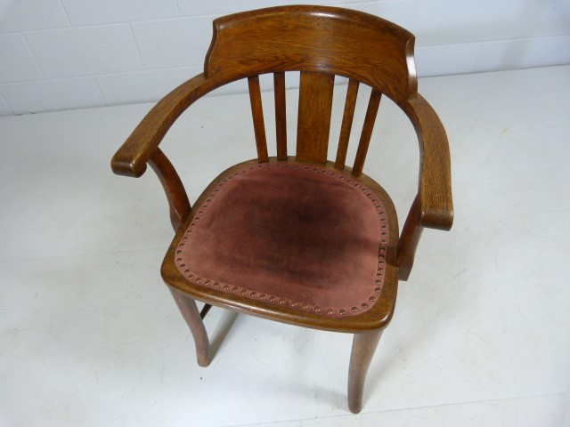 Oak framed captains chair - Image 2 of 8